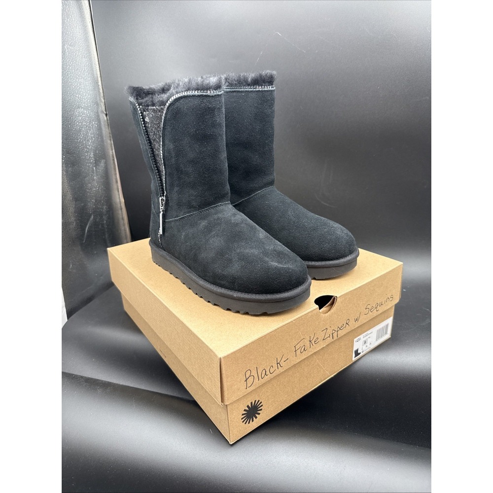 UGG Classic Mid Calf Black Faux Zipper Sequin Boot Sz 8 Pre Owned Never Worn